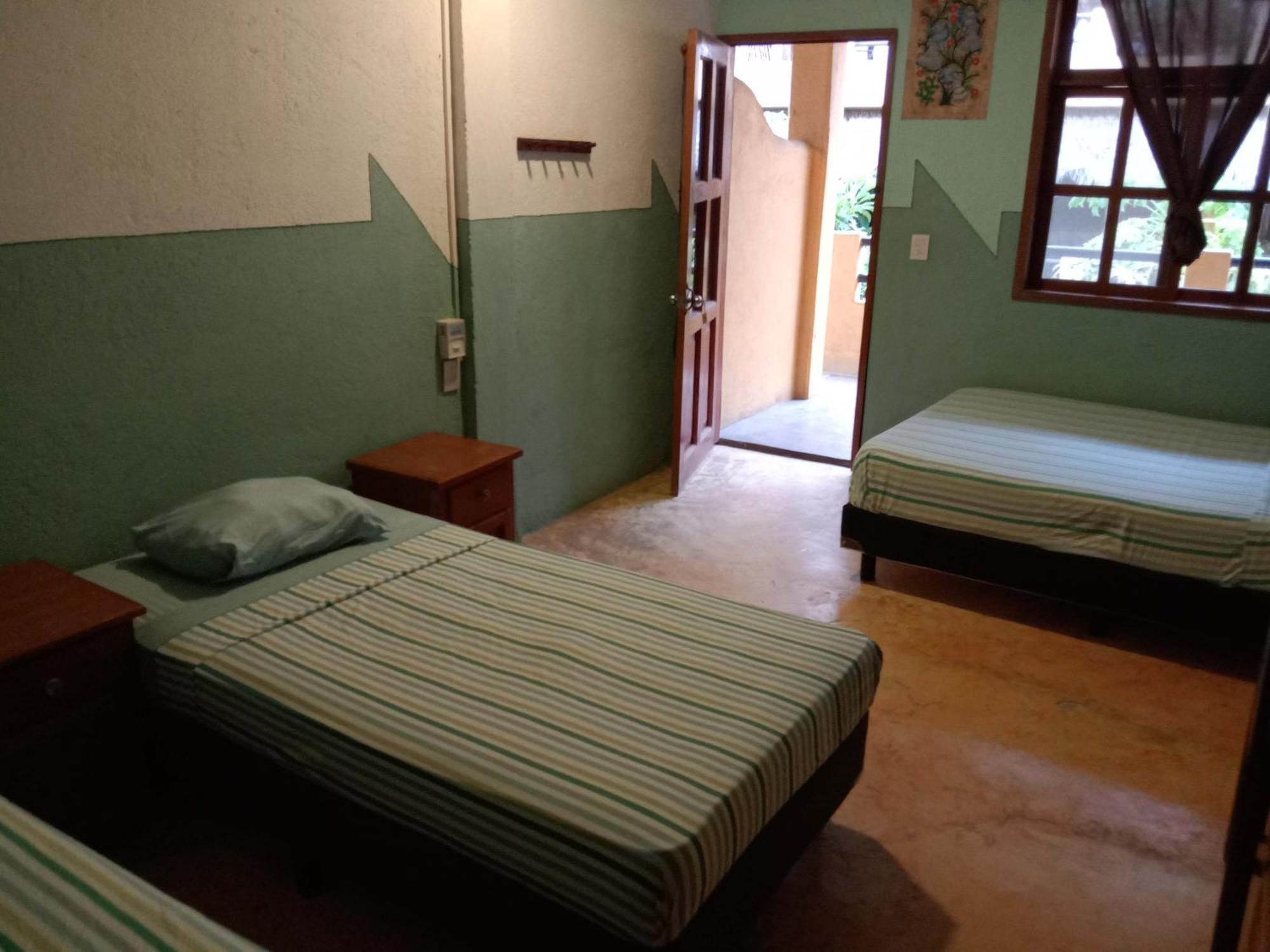 Hotel Papaya Surf Пуерто Ескондидо Екстериор снимка