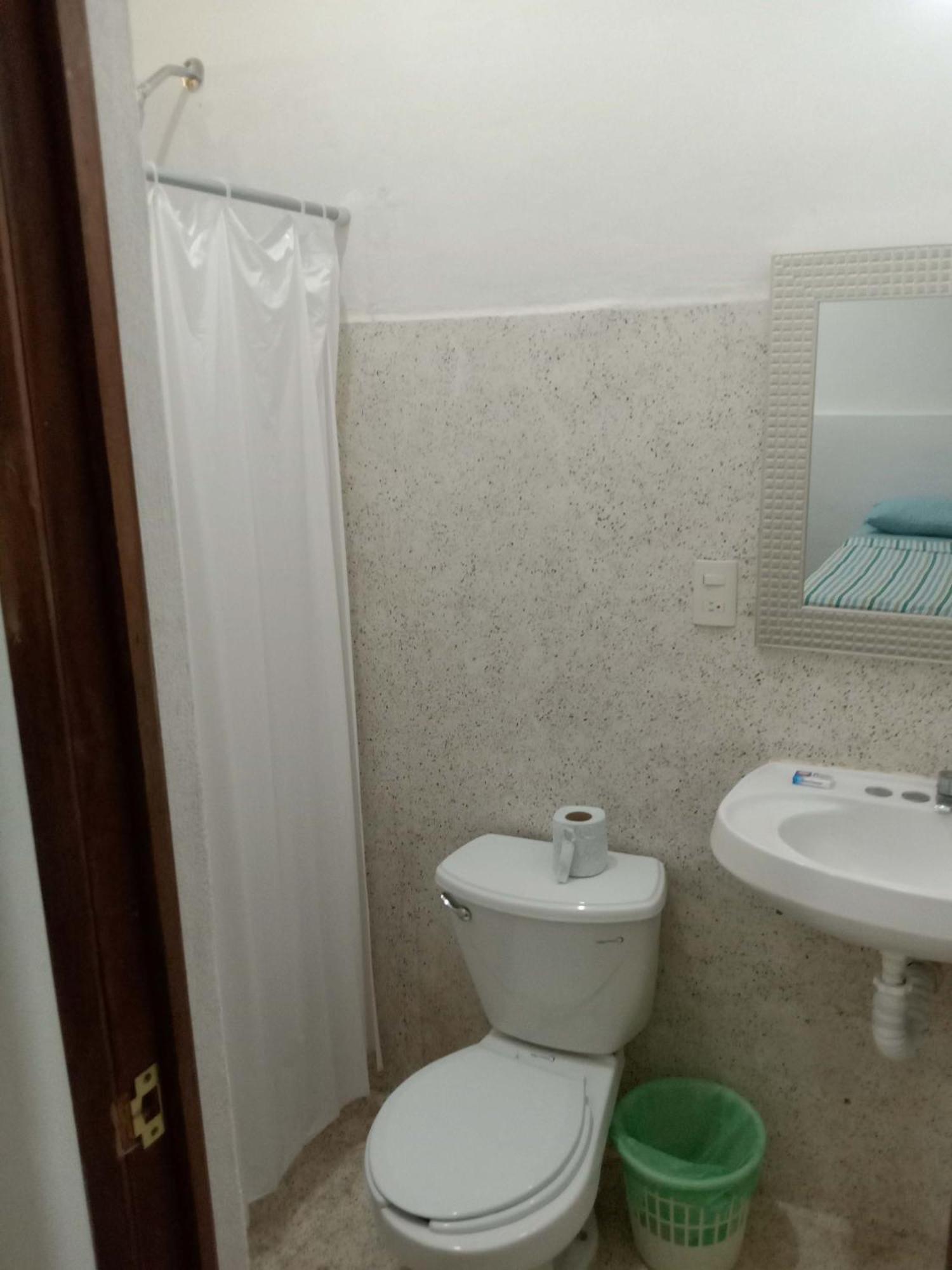 Hotel Papaya Surf Пуерто Ескондидо Екстериор снимка